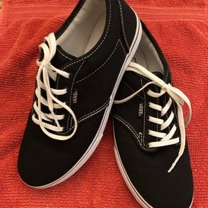 Vans low top women's sneaker size 7.5 navy/white